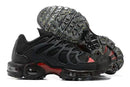 Air Max Plus Terrascape “Black/Red” - ELEGANZ OUTLET