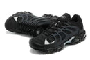 Air Max Plus Terrascape “Black/White” - ELEGANZ OUTLET