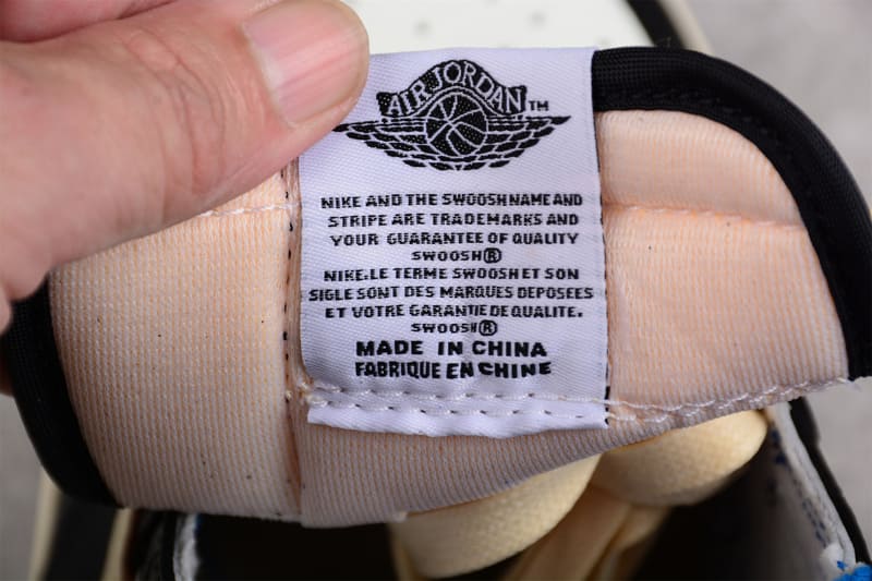 Jordan 1 Low Travis Scott Fragment Design 
