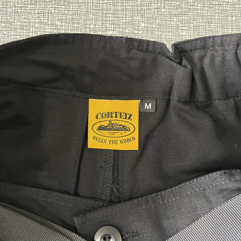Calça Corteiz Guerillaz Cargo