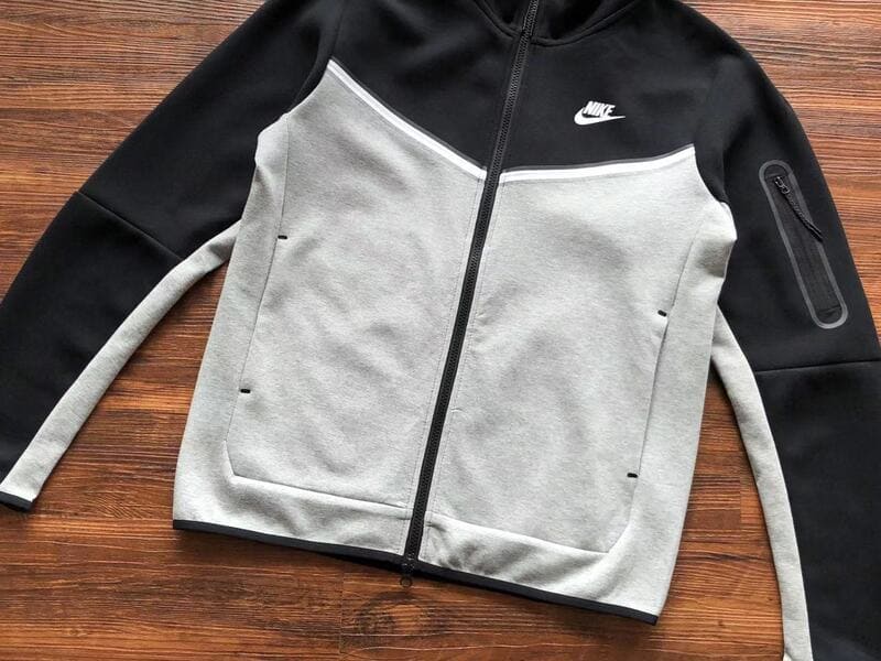Nike Tech Fleece Black and Gray Set 