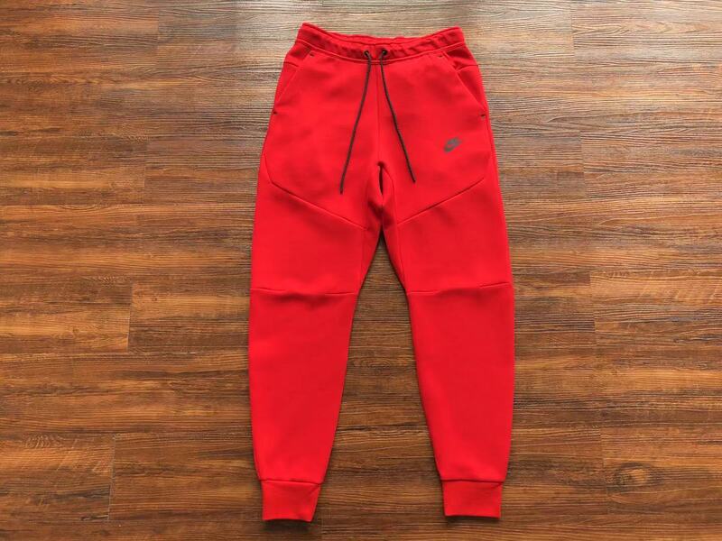Nike Tech Fleece Red Set 