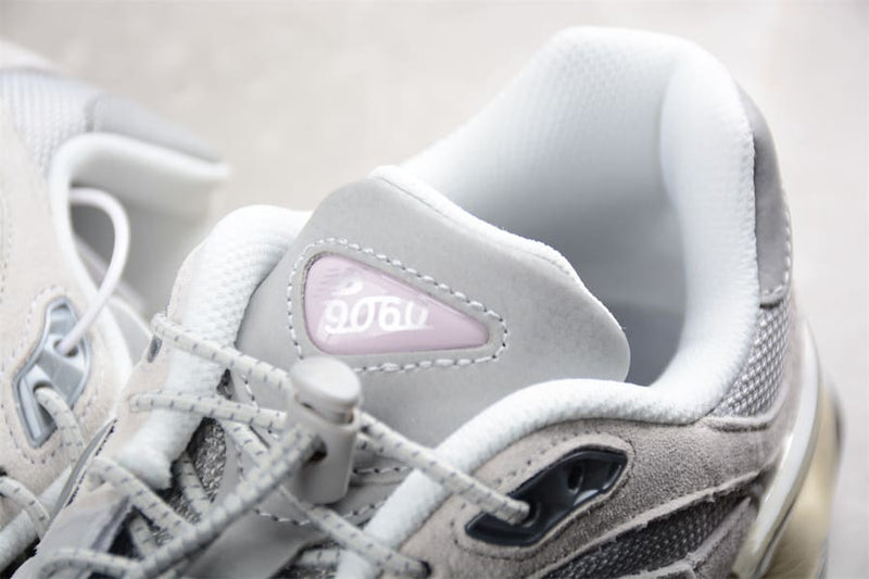 New Balance 9060 Grey Lilac 