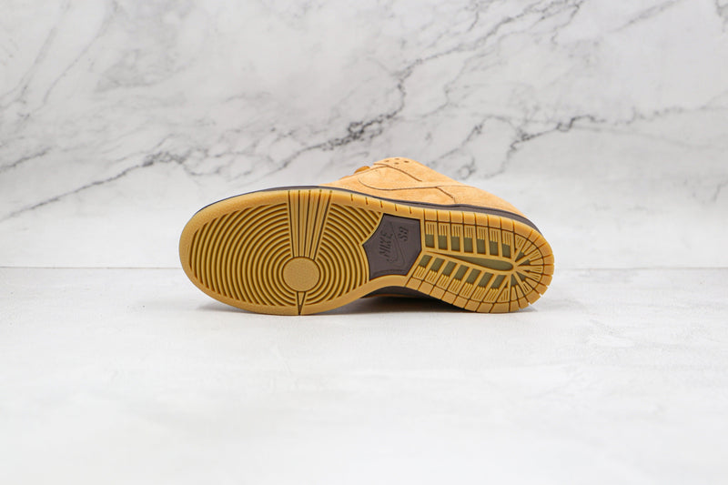 Nike SB Dunk Low Wheat - ELEGANZ OUTLET