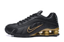 Shox R4 “Black/Gold” - ELEGANZ OUTLET