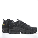 VaporMax Plus “Triple Black” - ELEGANZ OUTLET