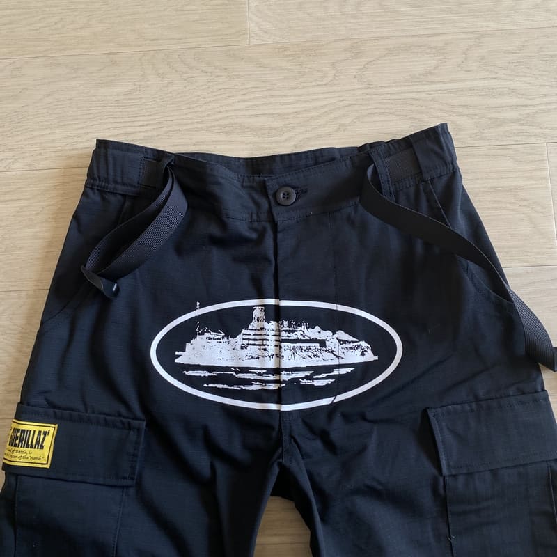 Calça Corteiz Guerillaz Cargo