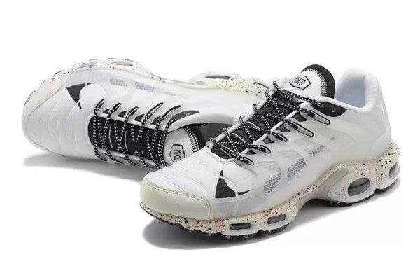 Air Max Plus Terrascape “White Black” - ELEGANZ OUTLET